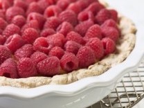 Berry-Topped Pudding Pie in Meringue-Nut Crust